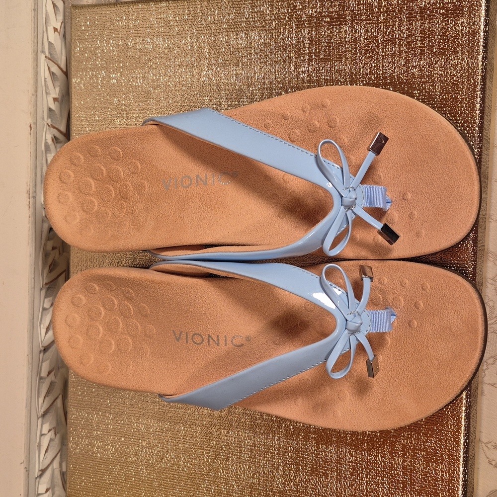 Vionic Bella Patent Leather Sandal - Size 10